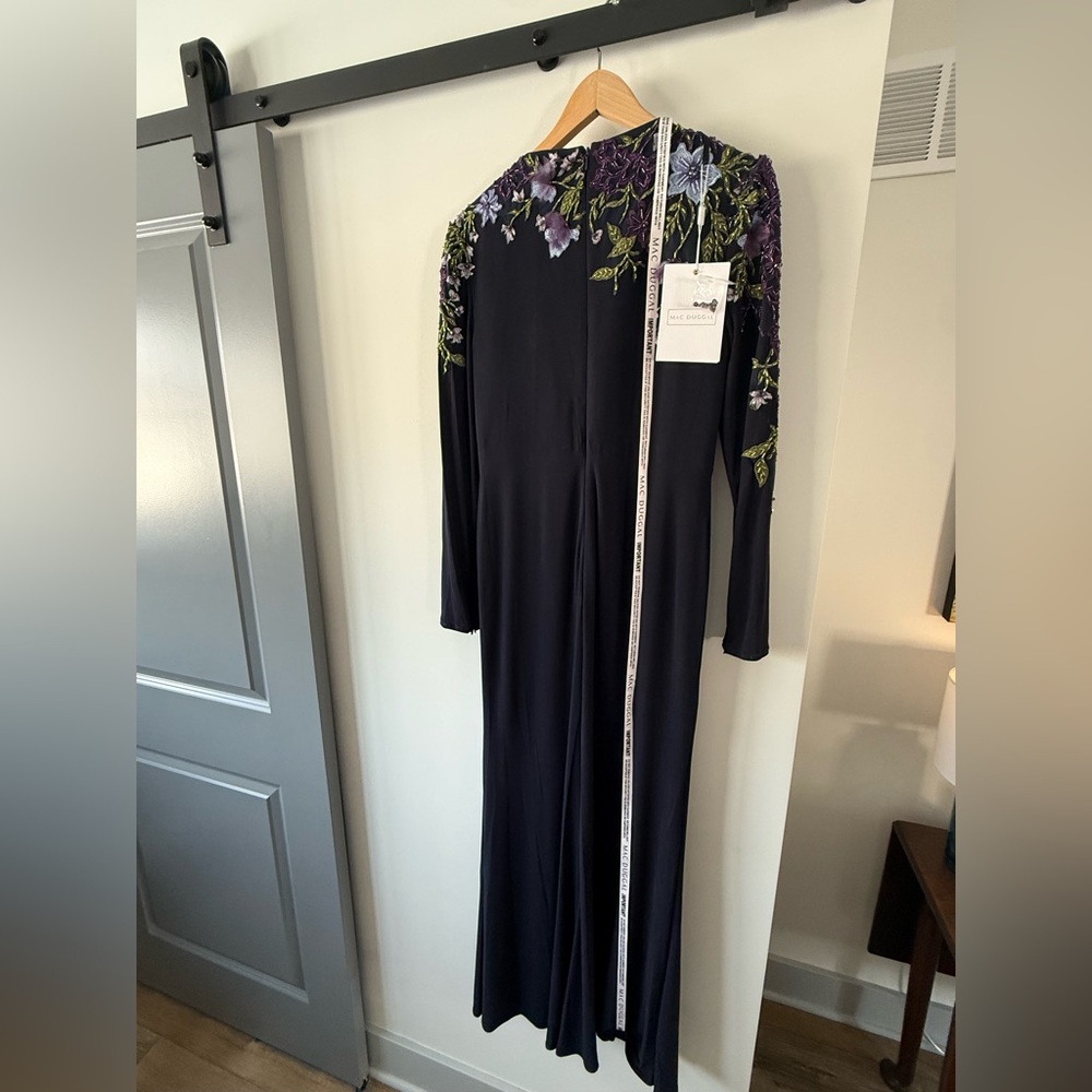 BNWT Mac Duggal Navy Embellished Long Sleeve Fitted Gown - Picture 4 of 8